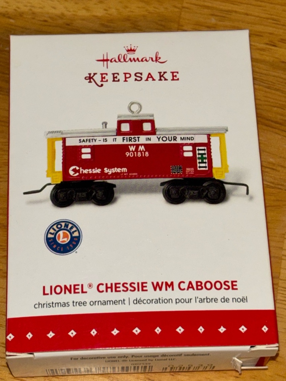 Hallmark Keepsake Lionel Chessie WM Caboose Christmas Ornament - Red/Yellow 2018